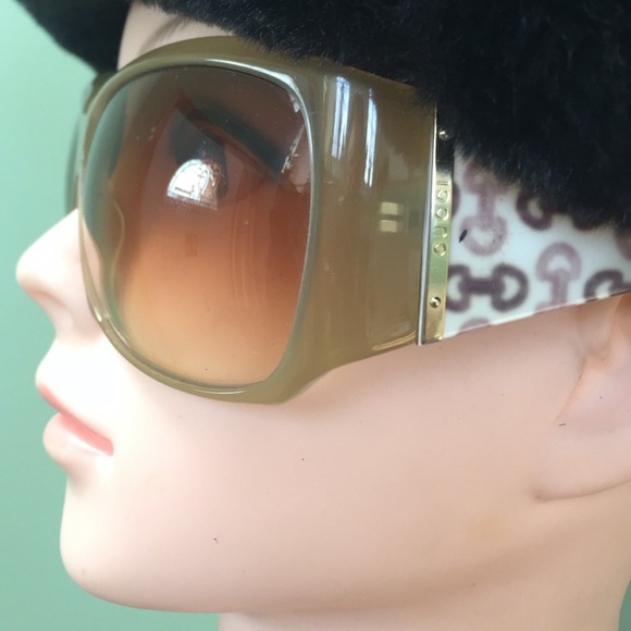 Authentic Gucci Sunglasses with COA - Picture 1 of 8